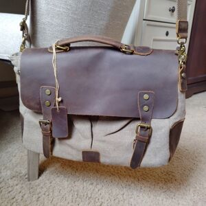 NEW Italian Brown and Tan Men's Messenger Bag